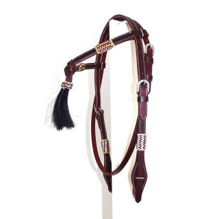 Headstall mit Rohhautverzierung